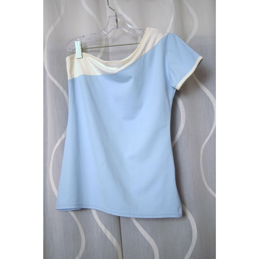 NEW Vintage Off-Shoulder Performance T-shirt | Size S